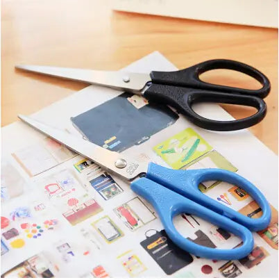 ✂️ Tijeras de Oficina Deli 0603